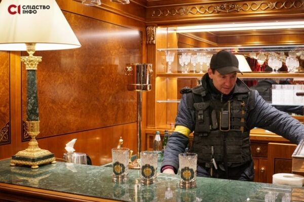 В Пуще-Водице обнаружили &laquo;золотой вагон&raquo; Медведчука. Фото