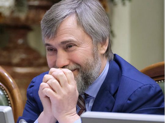 Політолог назвав правильним рішення Новинського скласти повноваження нардепа та пояснив, чому