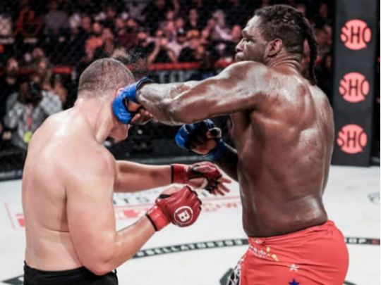 Головний бій Bellator 293 завершився ефектним нокаутом у&nbsp;важковаговиків (відео)