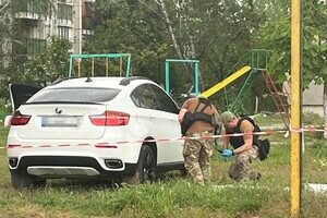 В Одесской области прогремел взрыв: под автомобиль предпринимателя  подложили гранату