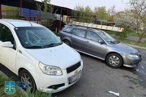 Получил повреждения дом, пострадала женщина: последствия ночной атаки БпЛА на Одесский район