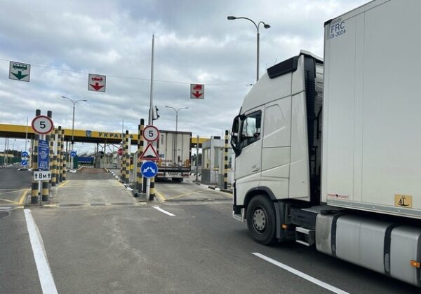 Один грузовик в час: поляки готовят акцию протеста на границе с Украиной
