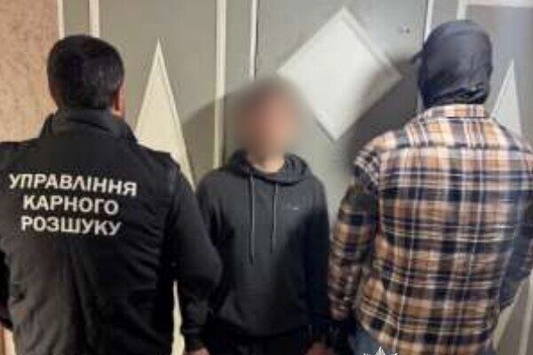 Уничтожили объекты Укрзализныци и военный автомобиль: в Одессе разоблачили трех поджигателей