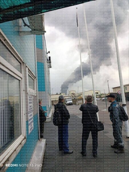 Безпілотники завдали ударів по НПЗ під Самарою та порту в Петербурзі (фото, відео)