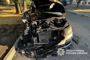 В Одессе молодой человек поджег четыре автомобиля: подробности преступления