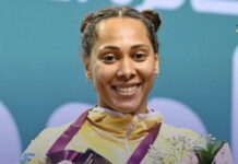 Українська чемпіонка Європейських ігор у фехтуванні чекає на другу дитину (фото)