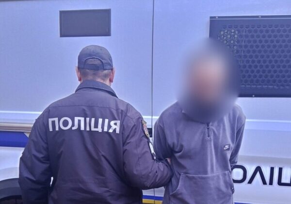Насиловал маленькую племянницу и снимал насилие на видео: в Одессе задержали педофила