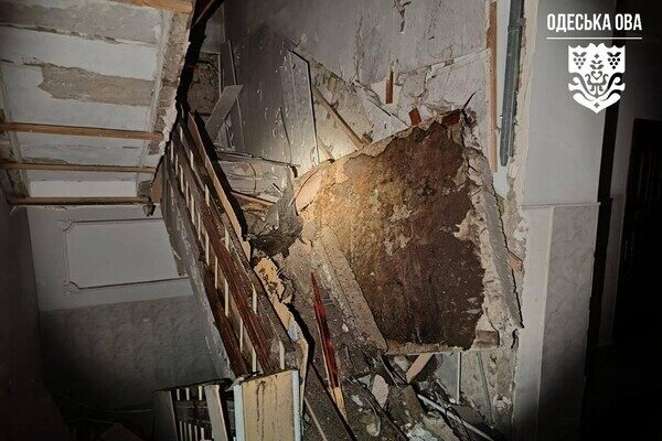 Ночной удар по югу Одесчины: есть повреждение депо и пострадавший (обновлено)