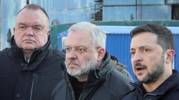Украину потряс коррупционный скандал: отставки министров