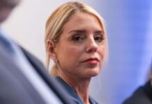 Генпрокурор США Пэм Бонди вызвана в Конгресс по делу Эпштейна