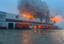У Хмельницькому та Луцьку пожежі після нічного нальоту російських дронів (фото)